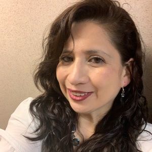 Meet your Posher, Maria